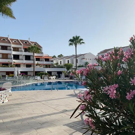 Apartment Parque Santiago 1 Next To The Playa de las Americas (Tenerife)