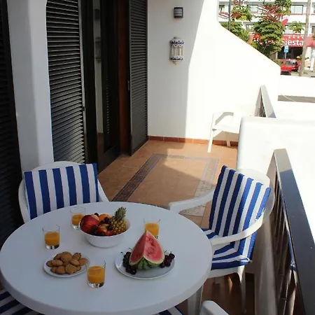 Parque Santiago 1 Next To The * Playa de las Americas (Tenerife)