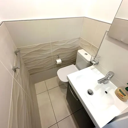 Parque Santiago 1 Next To The *