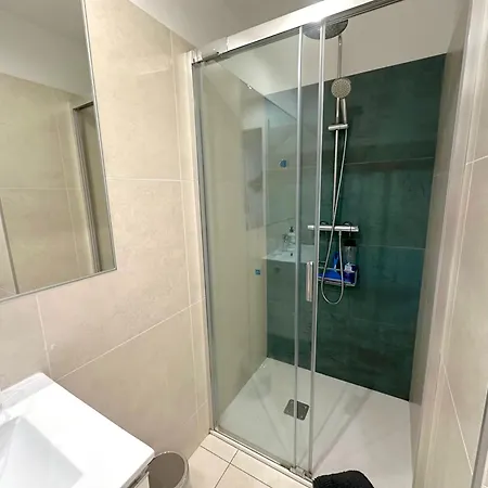 Parque Santiago 1 Next To The * Playa de las Americas (Tenerife)