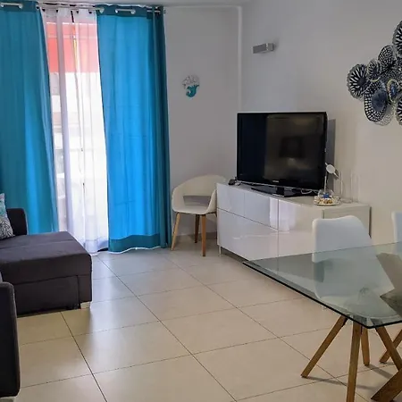 Parque Santiago 1 Next To The *